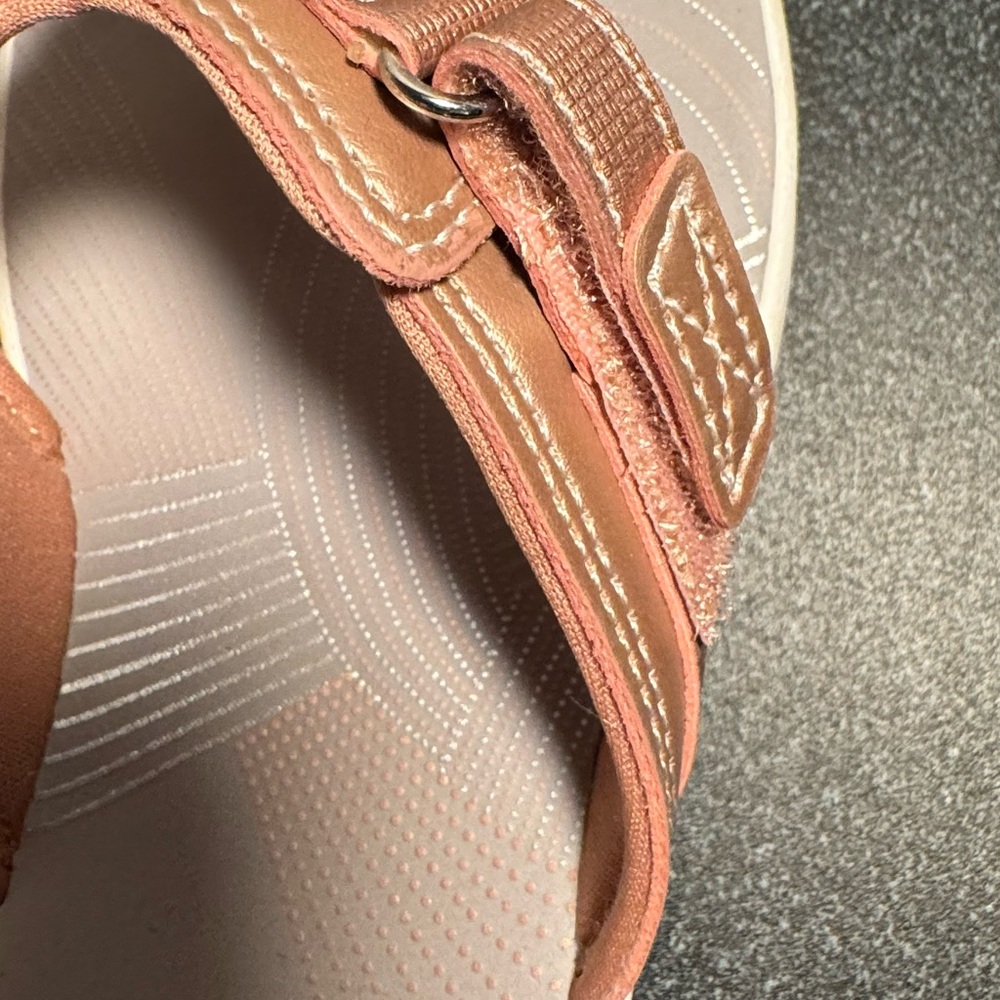 Clarks Pink Sandals Comfortable Summer Footwear - Picture 5 of 10